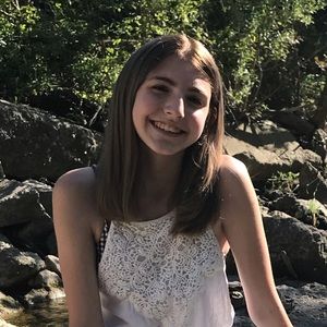 Meet your Posher, Alyssa